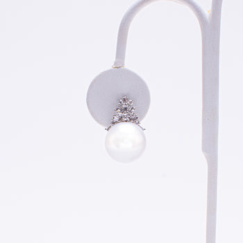 18 Kt White Gold Women's Pearl and Diamond Earrings