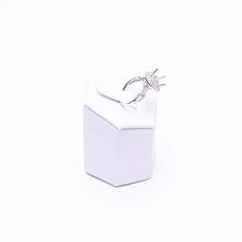 18 Kt White Gold Ladies Diamond Engagement Ring