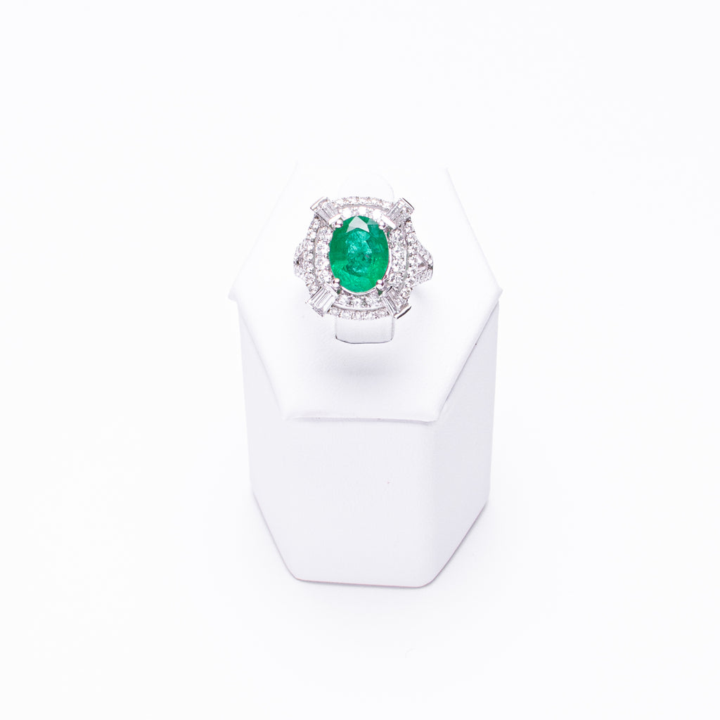 18 Kt White Gold Ladies Emerald & Diamond Ring