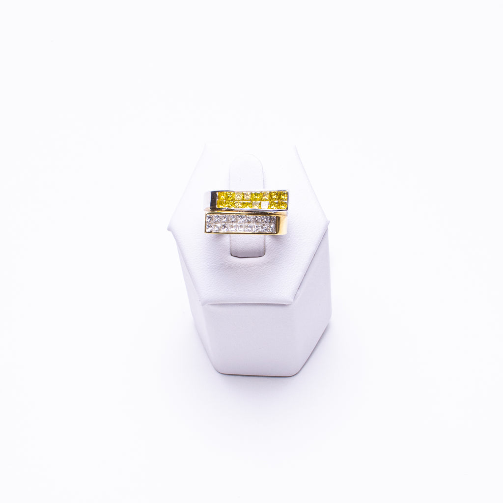 18 Kt White & Yellow Gold Ladies Diamond Ring